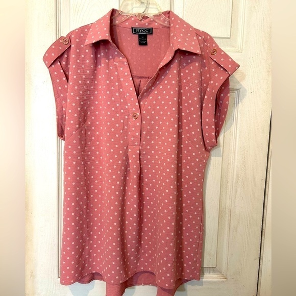 NWOT NYCC Pink With White Polka Dots Top - Picture 1 of 7